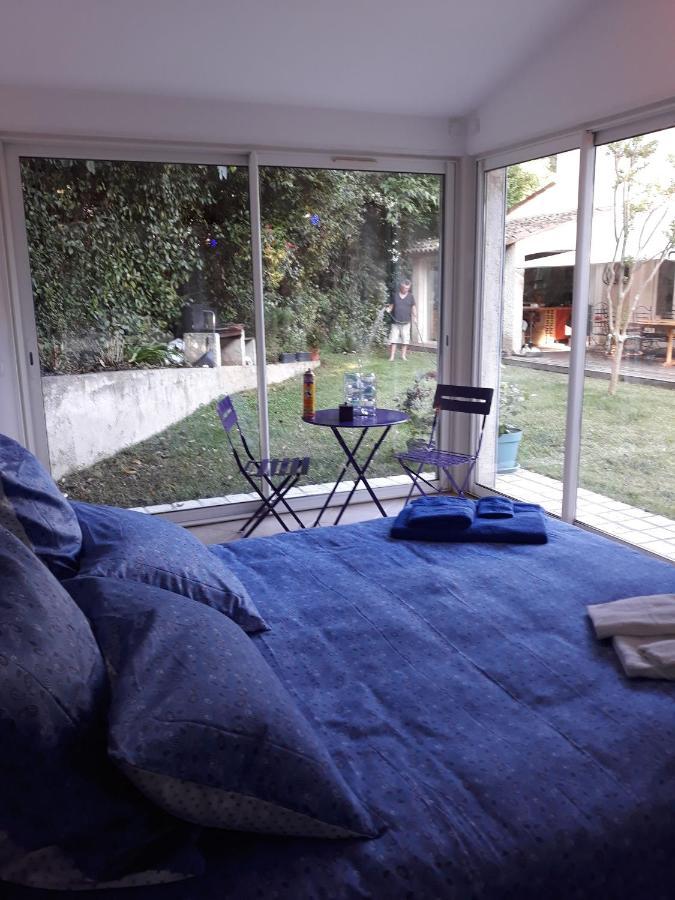 Dans Un Jardin Bb Et Jacuzzi Acomodação com café da manhã Mandelieu Exterior foto