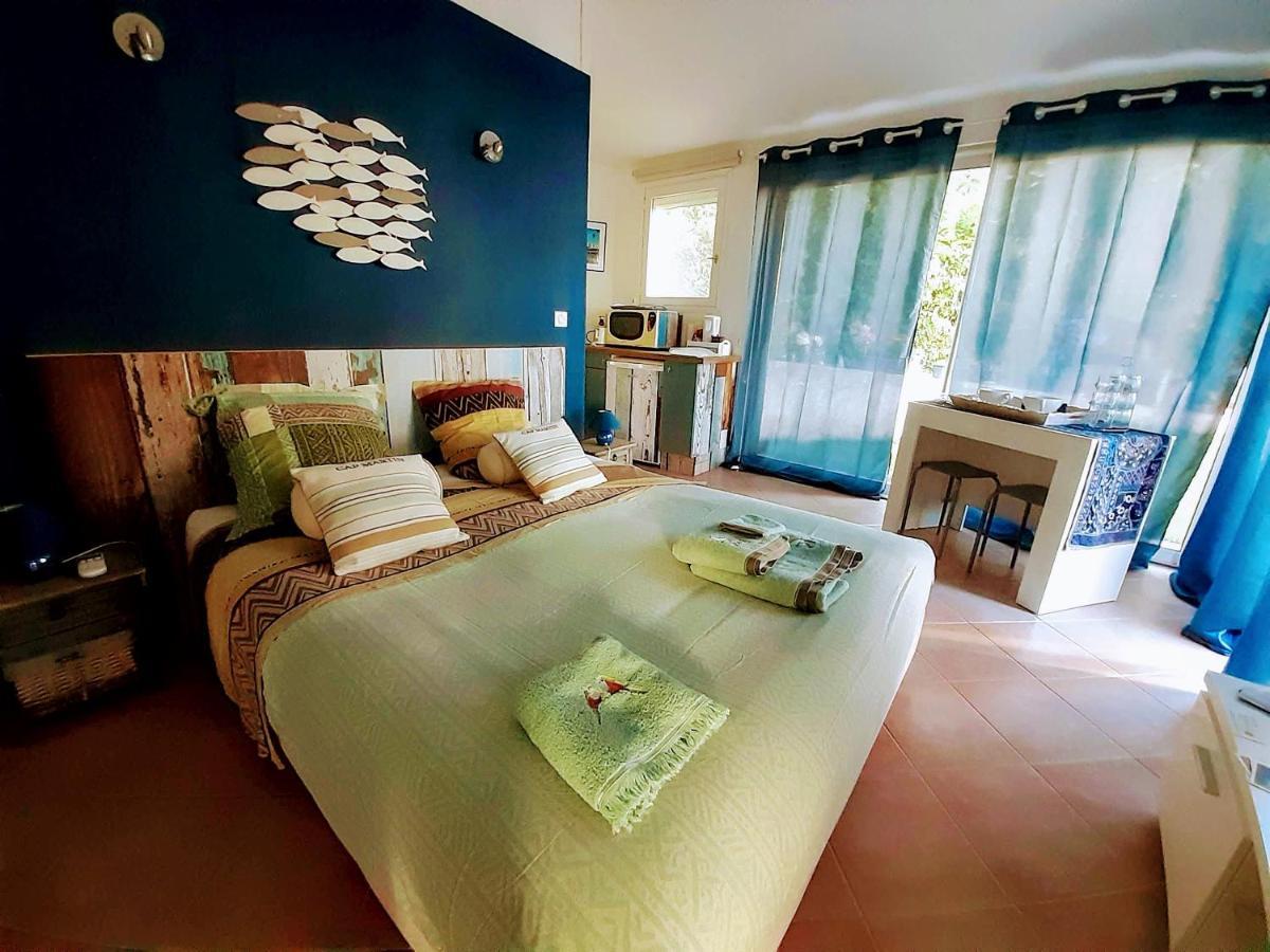 Dans Un Jardin Bb Et Jacuzzi Acomodação com café da manhã Mandelieu Exterior foto