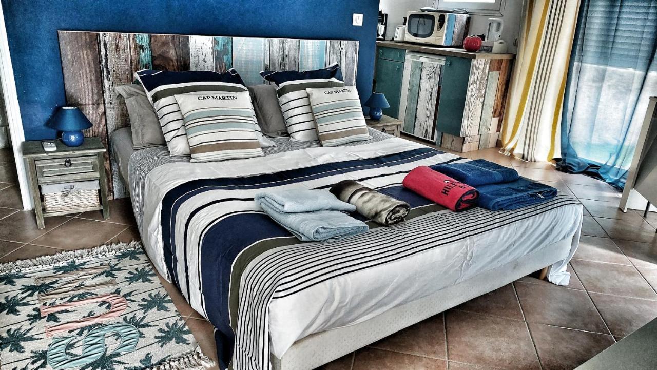 Dans Un Jardin Bb Et Jacuzzi Acomodação com café da manhã Mandelieu Exterior foto