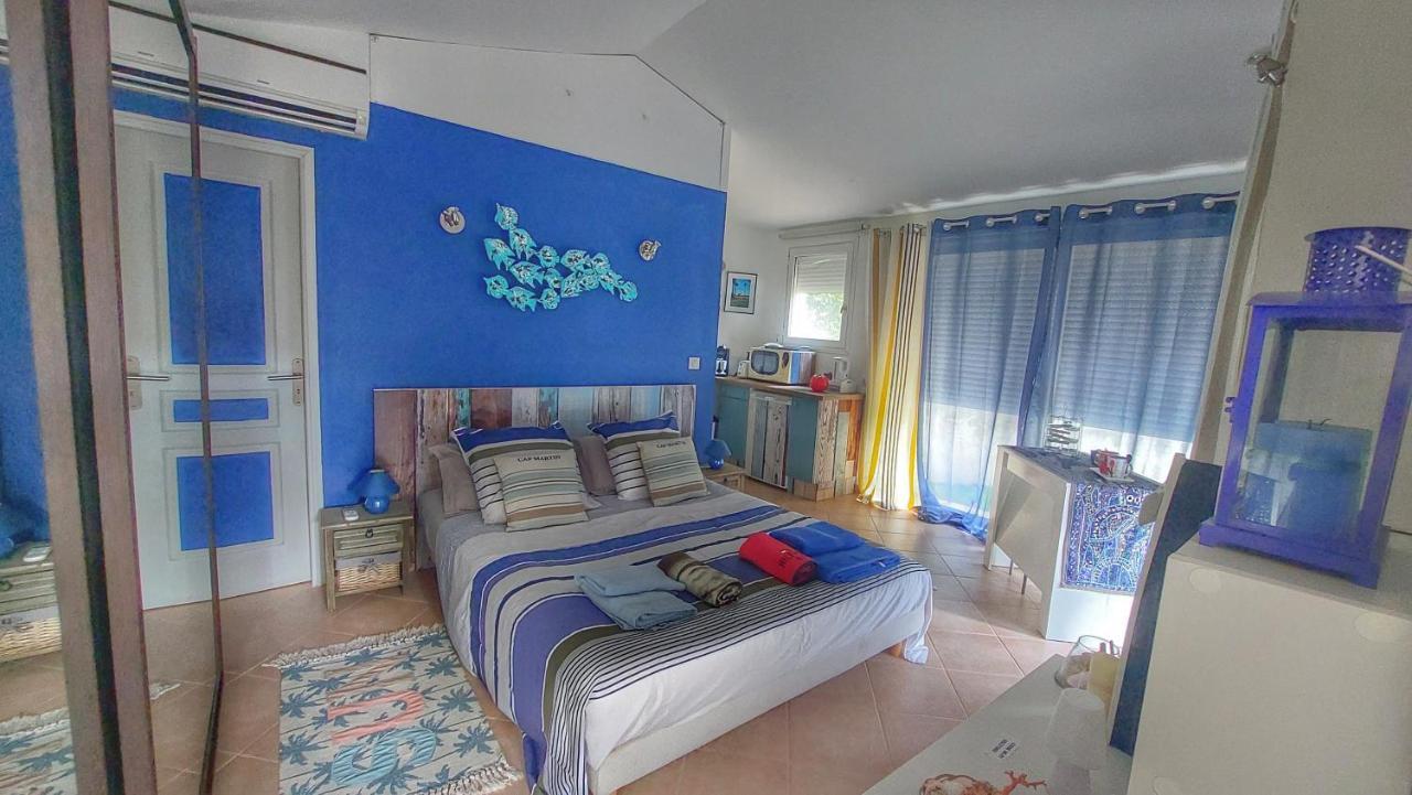 Dans Un Jardin Bb Et Jacuzzi Acomodação com café da manhã Mandelieu Exterior foto